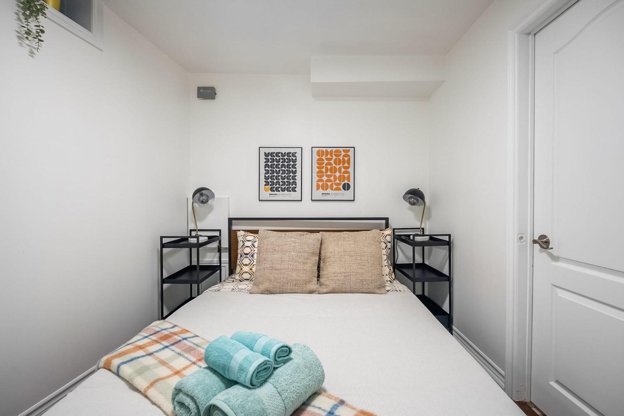 טורונטו Basement Suite With Private Patio In Davenport מראה חיצוני תמונה